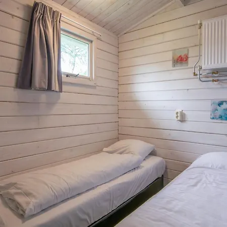 Cosy, Wooden With Dishwasher, In A Car-free Zone * Arcen