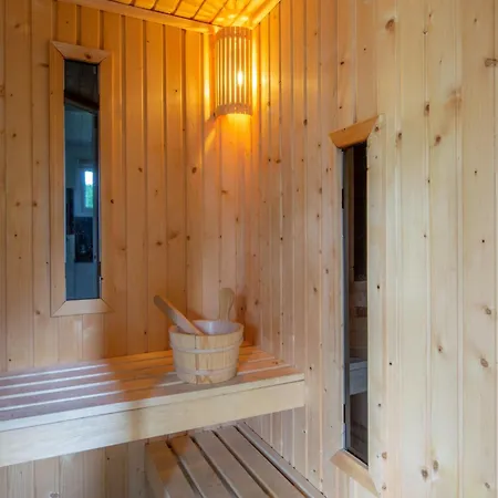 Cosy, Wooden With Dishwasher, In A Car-free Zone Chalet Arcen