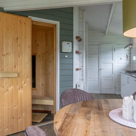 Cosy, Wooden With Dishwasher, In A Car-free Zone * Arcen