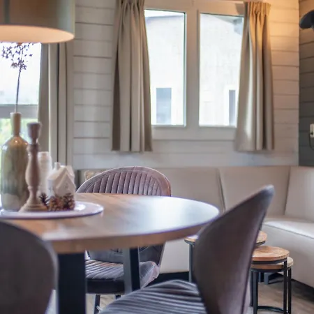 Cosy, Wooden With Dishwasher, In A Car-free Zone *
